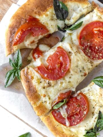 flatbread pizza con stracchino veg