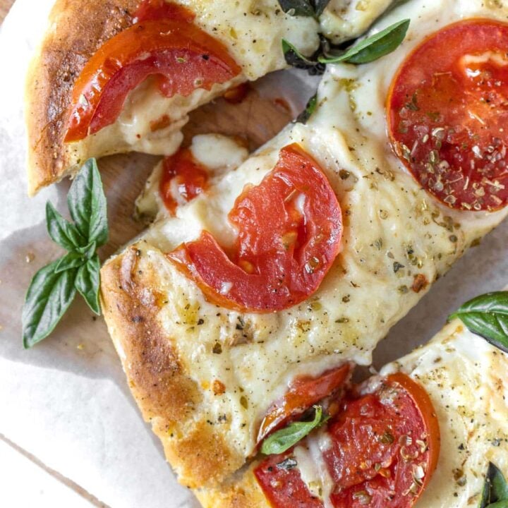 flatbread pizza con stracchino veg