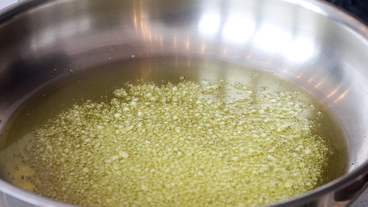 frying the garlic in olive oil