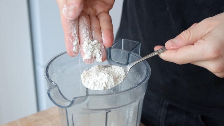 Step 2: turning the oats into flour