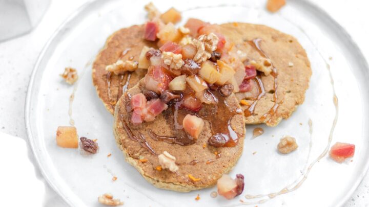 vegan oat and apple pancakes