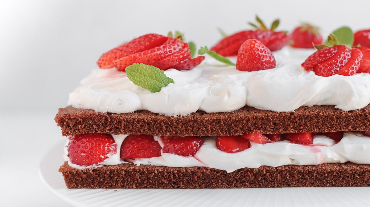 double sheet cake with chocolate and strawberries