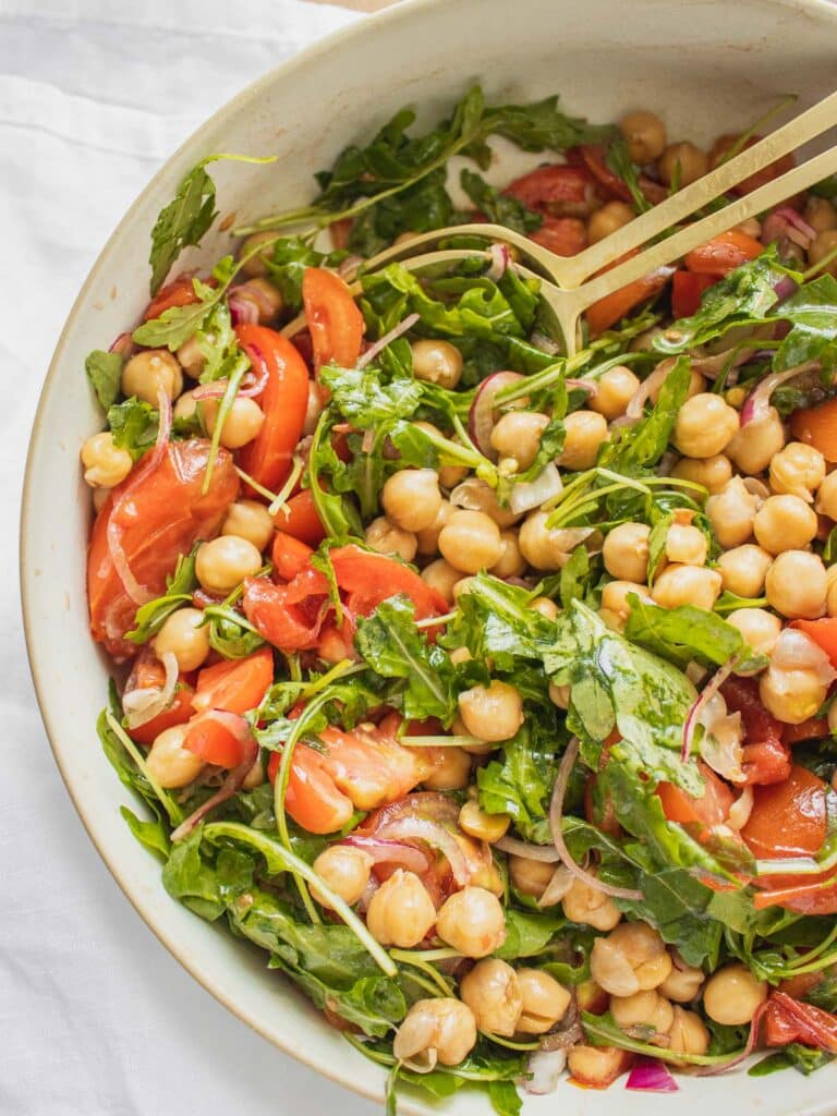 Easy chickpea salad recipe - Ready in 10 - Plant Based School