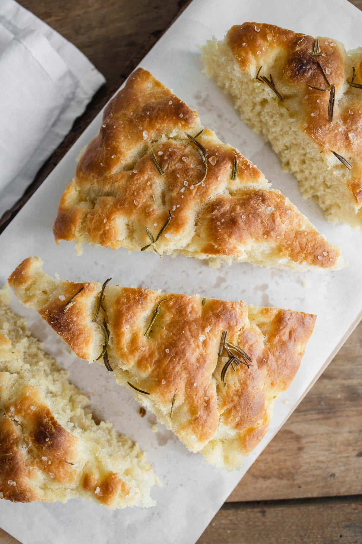 focaccia no knead cut in slices