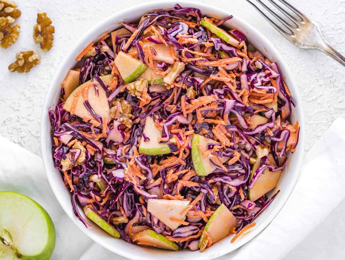 red cabbage slaw with mayonnaise