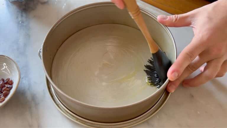 oiling the springform pan