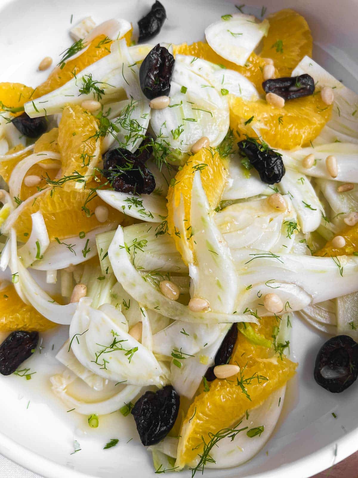 insalata finocchi e arance con olive nere