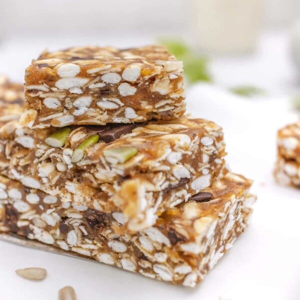 healthy granola bars with peanut butter