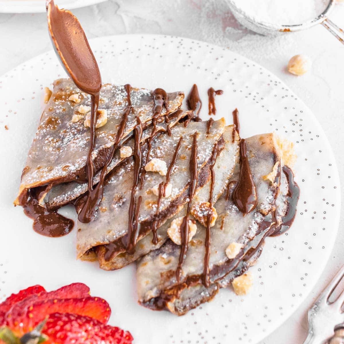 french crepes with nutella