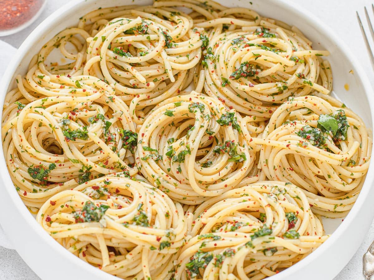 garlic and oil pasta aglio olio