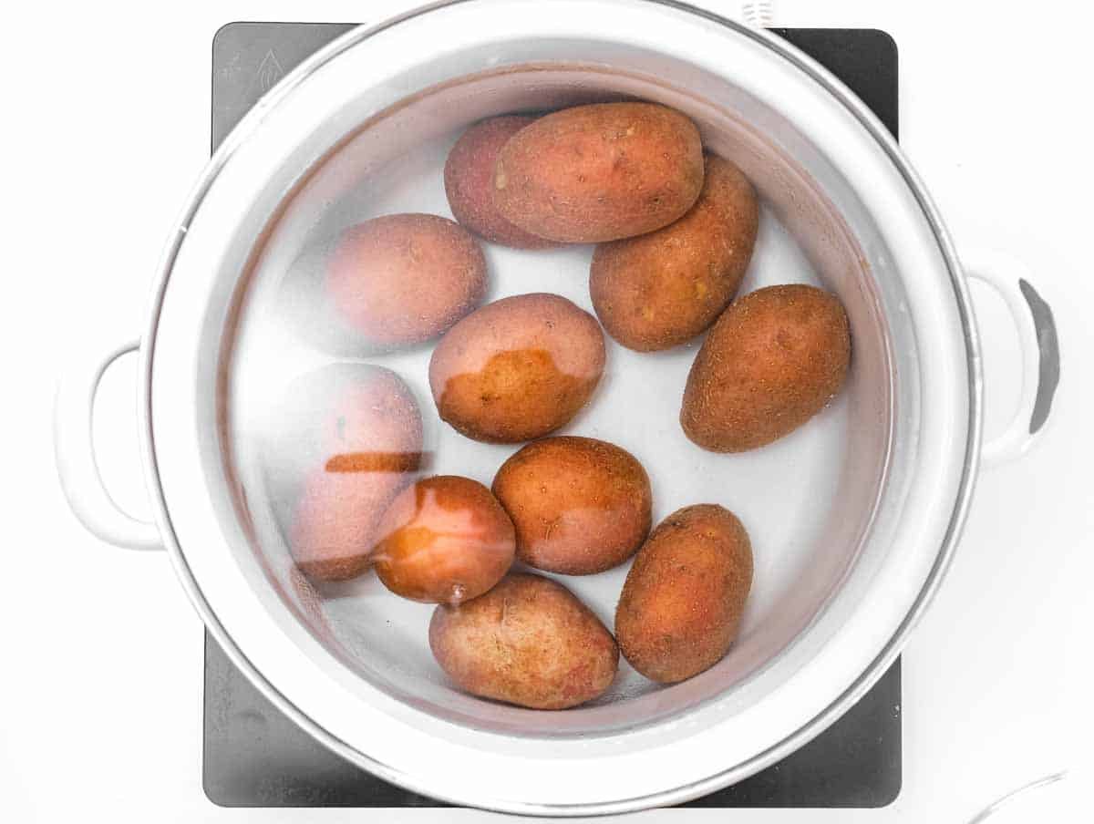 red potatoes in cold water