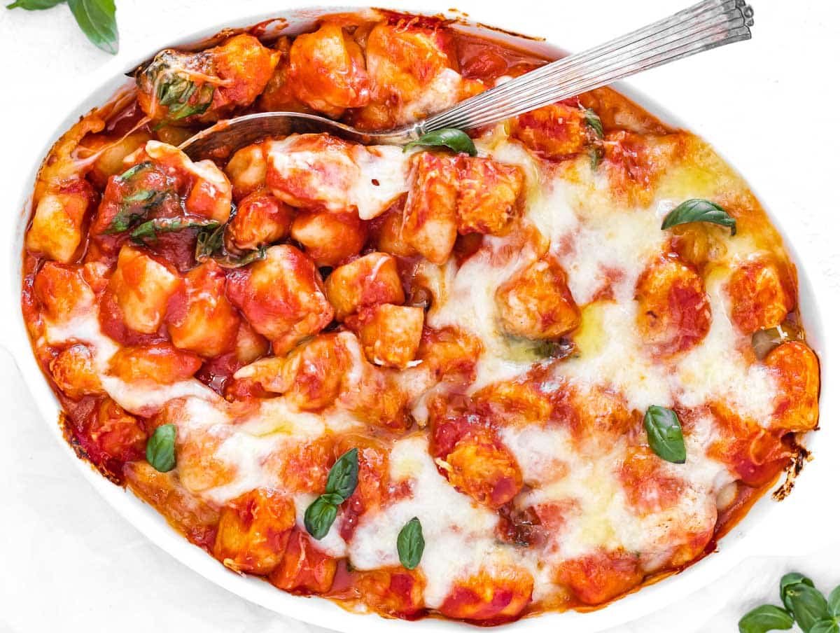 Gnocchi Alla Sorrentina (Baked Gnocchi With Tomato and Mozzarella