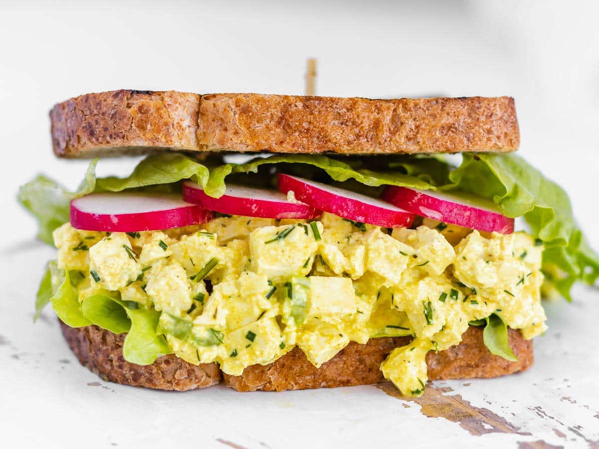 vegan egg salad sandwich with vegan mayo