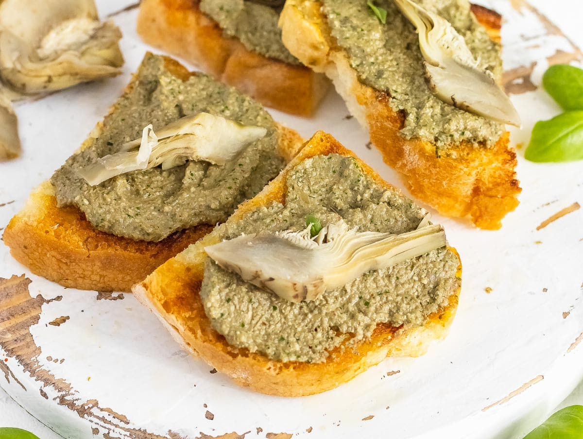 artichoke pesto on bread