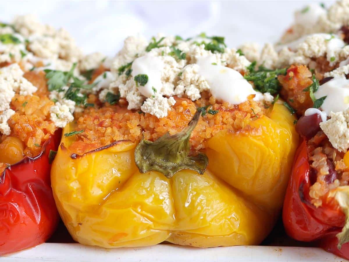 Stuffed peppers with ricotta and grains