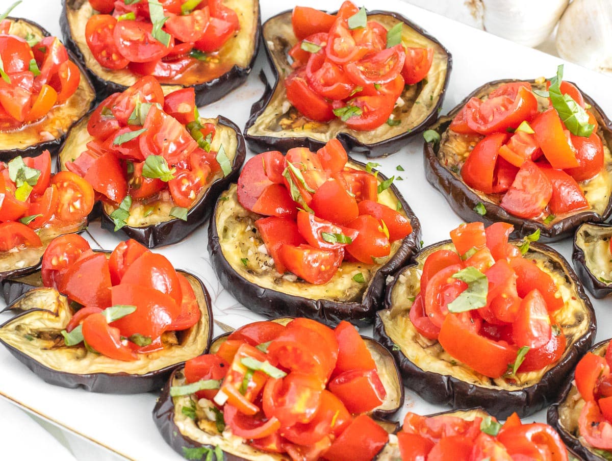 eggplant pizza with fresh tomatoes