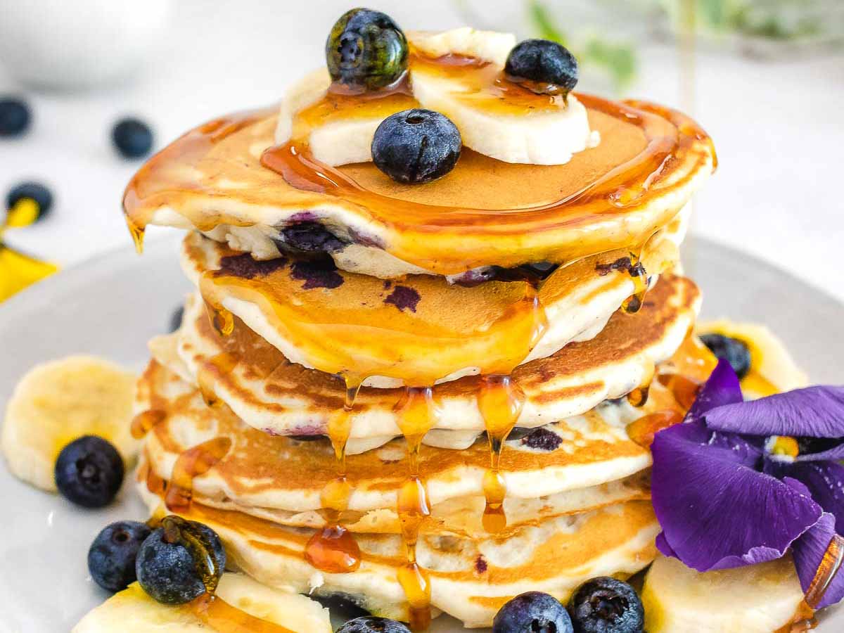 Pancake variation with banana and blueberries
