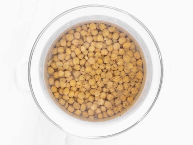 boiling canned chickpeas with cumin