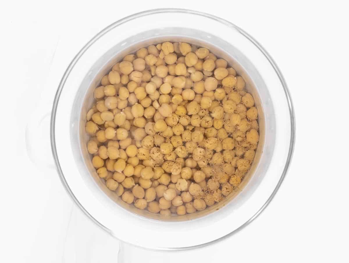 boiling canned chickpeas with cumin