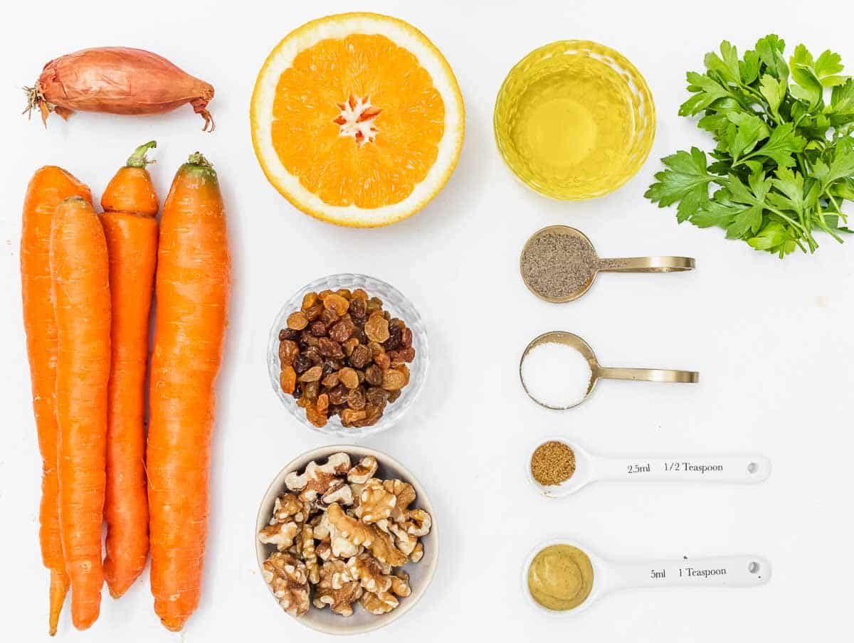 Ingredients for carrot raisins salad