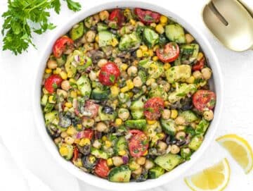 chickpea salad with avocado
