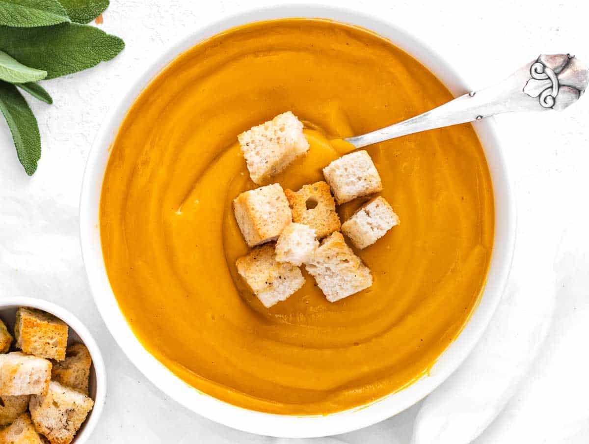 winter squash soup with croutons