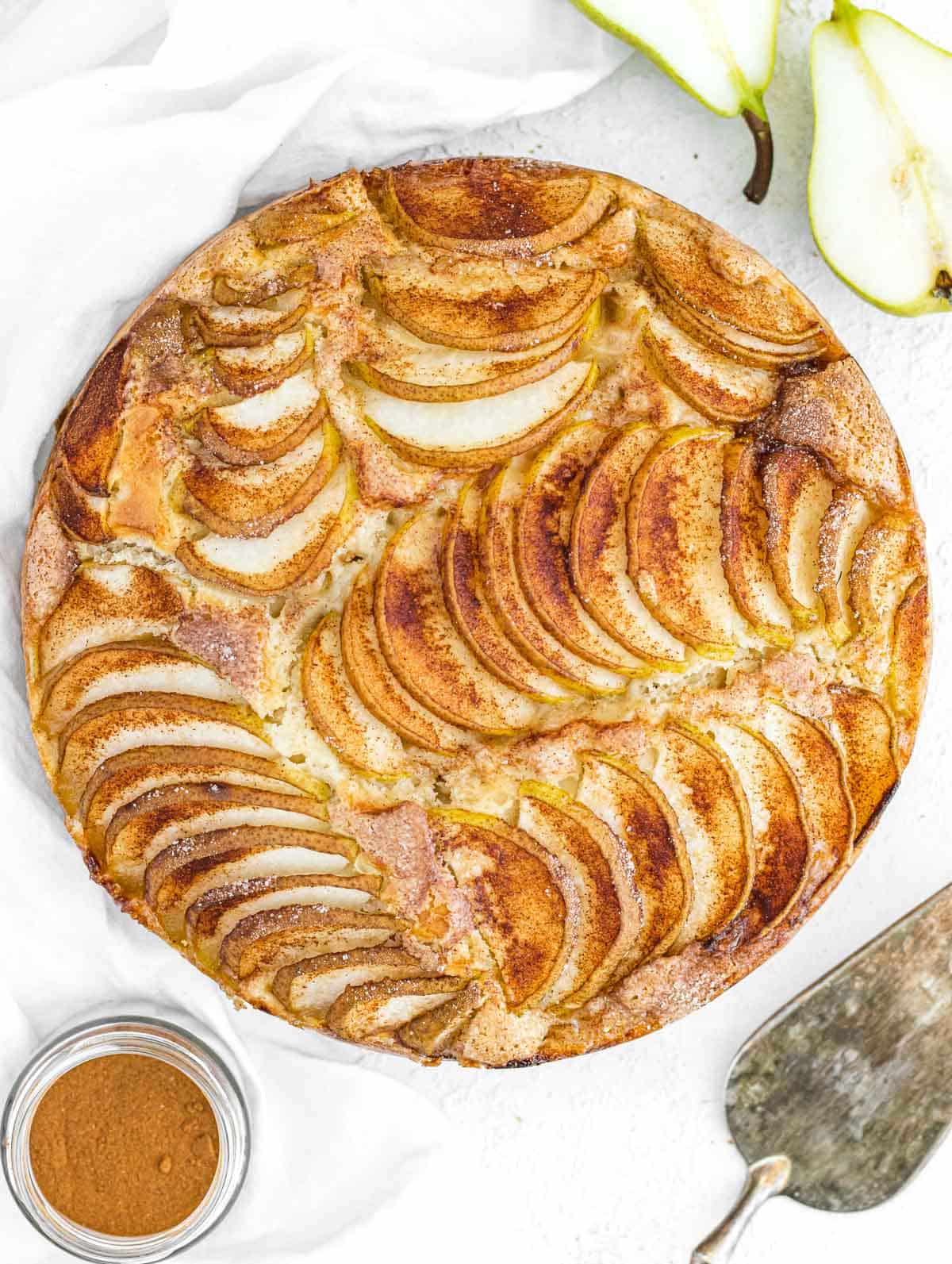 pear cake with cinnamon and fresh pears