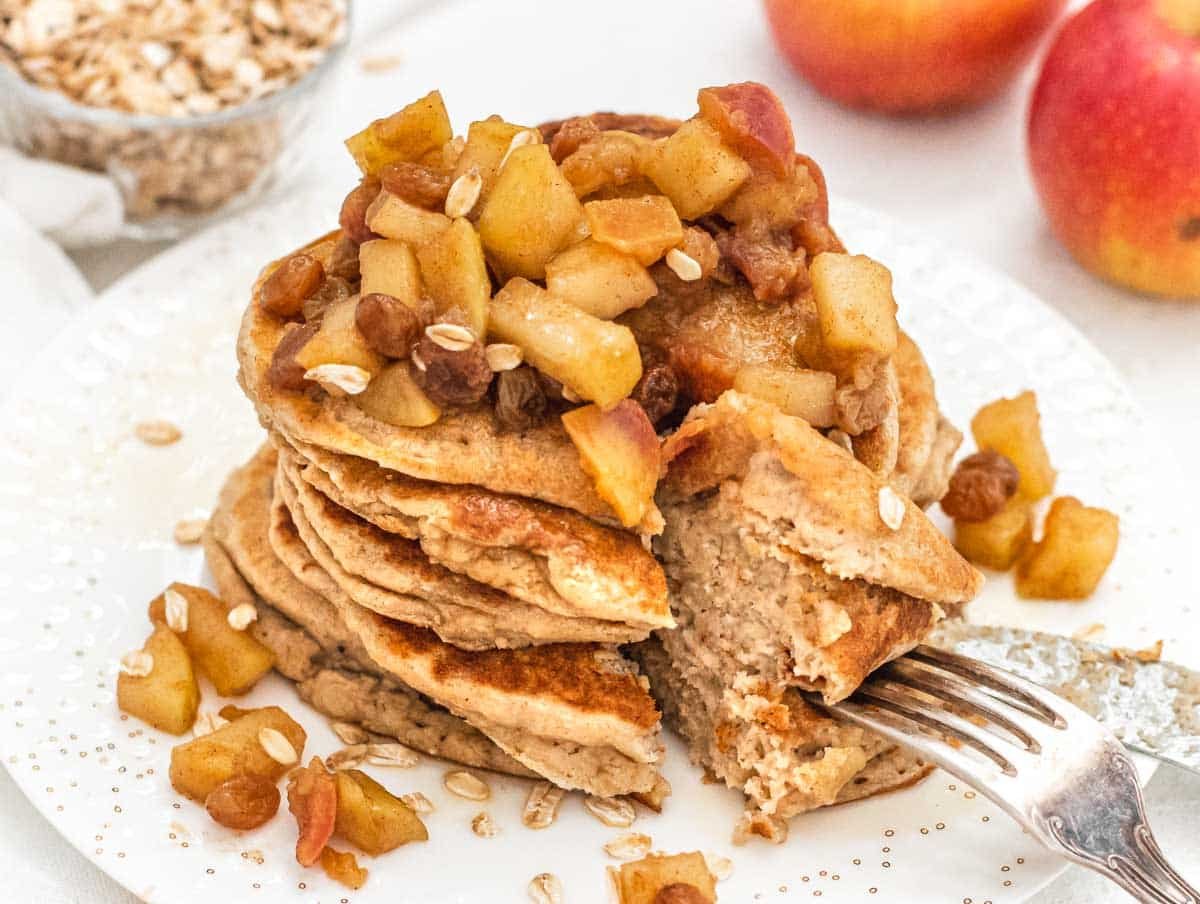 oatmeal pancakes with apple compote