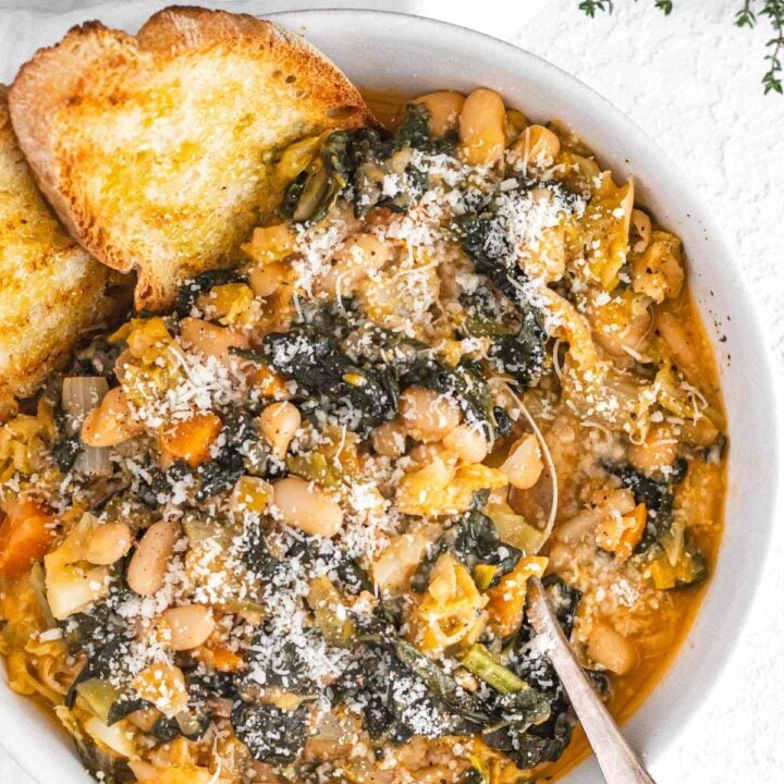 Tuscan soup with spoon and bread