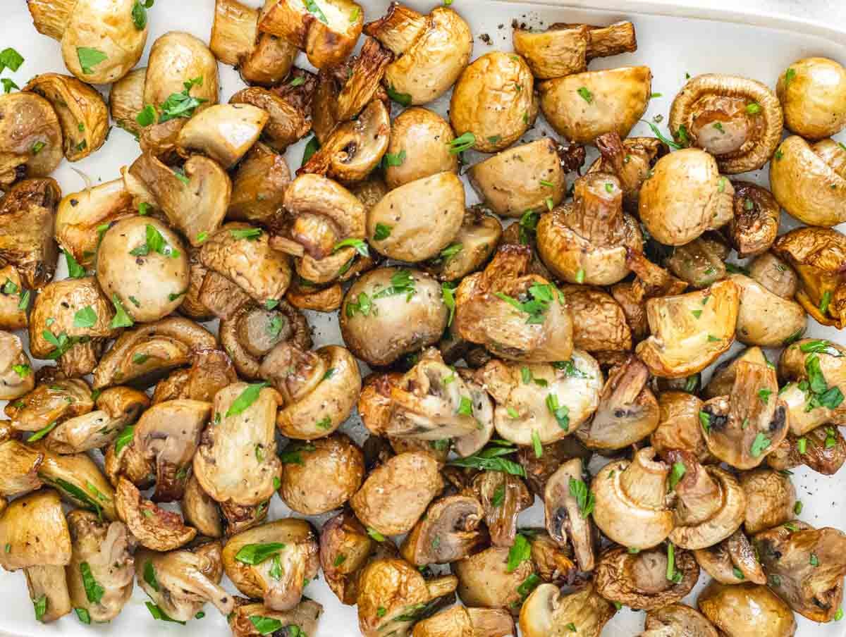 air fryer mushrooms with parsley