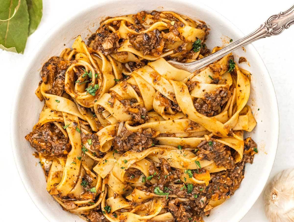 Mushroom Bolognese with fork