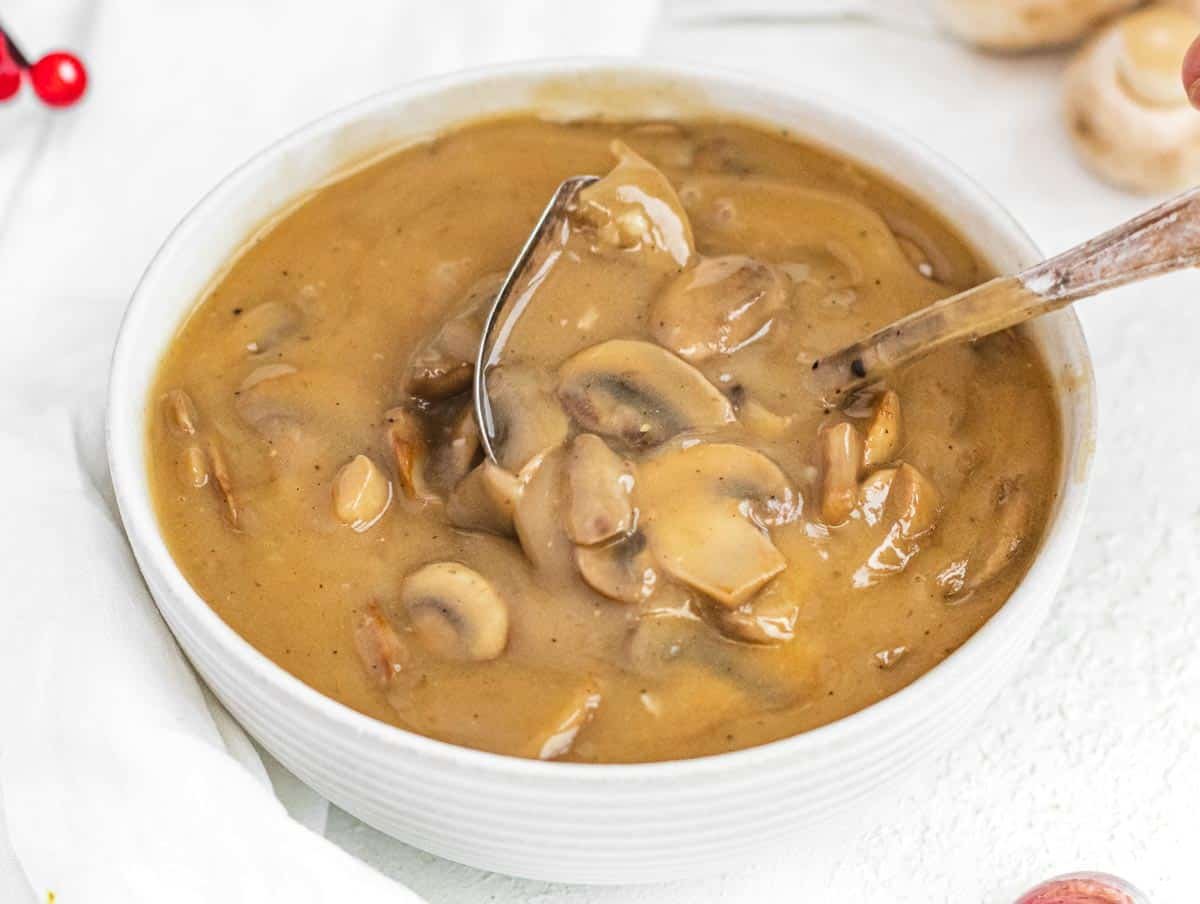 Mushroom gravy and spoon
