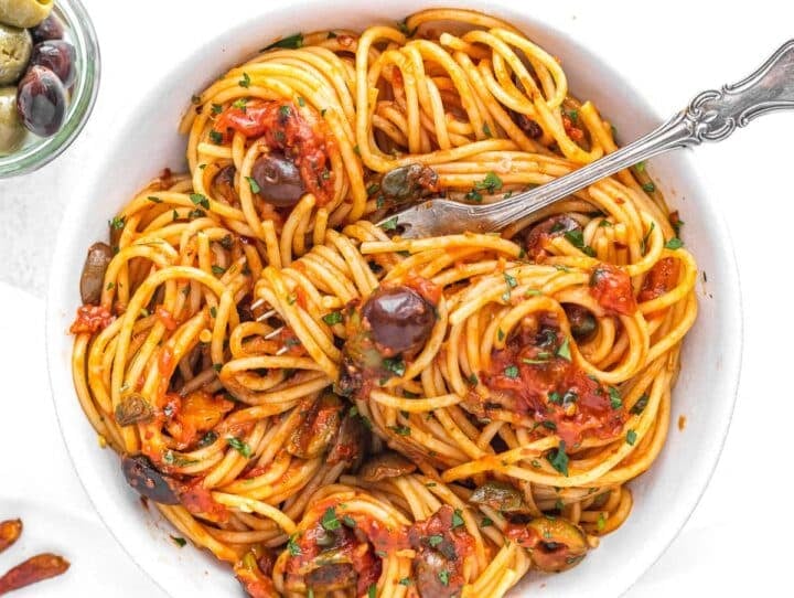 Easy Pasta Puttanesca The Plant Based School