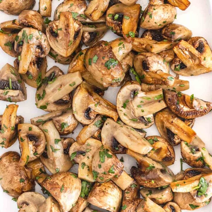 Roasted mushrooms with parsley