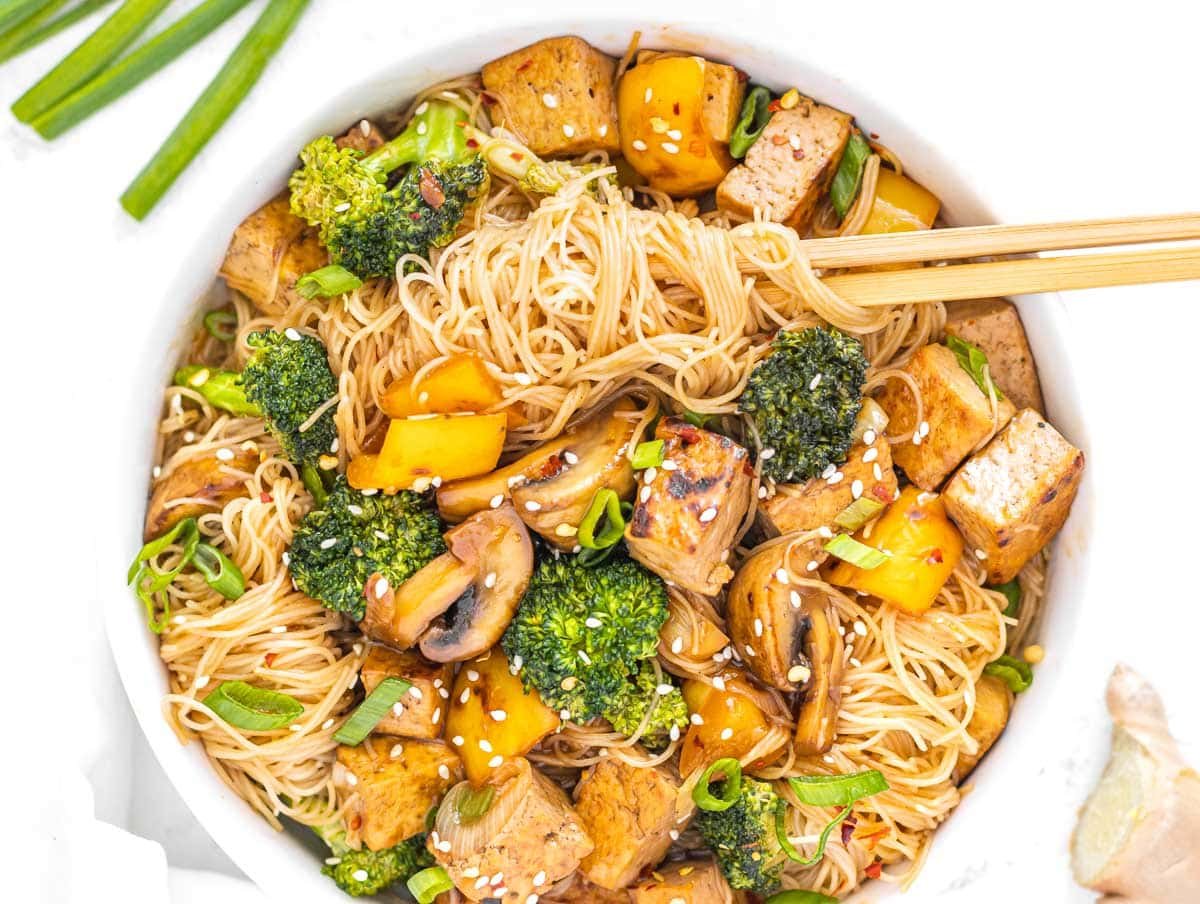 tofu stir fry with noodles