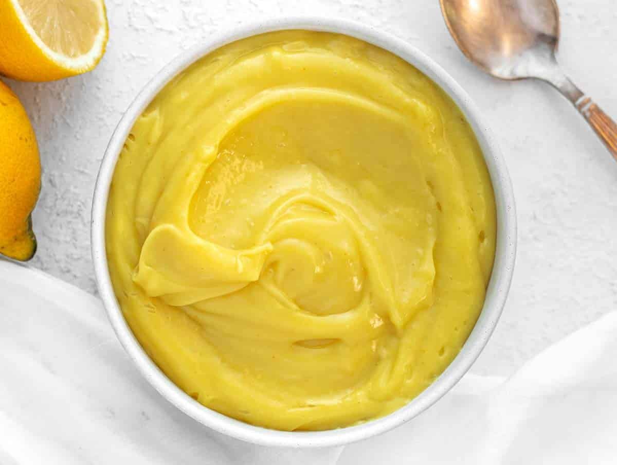 Vegan lemon curd in a bowl