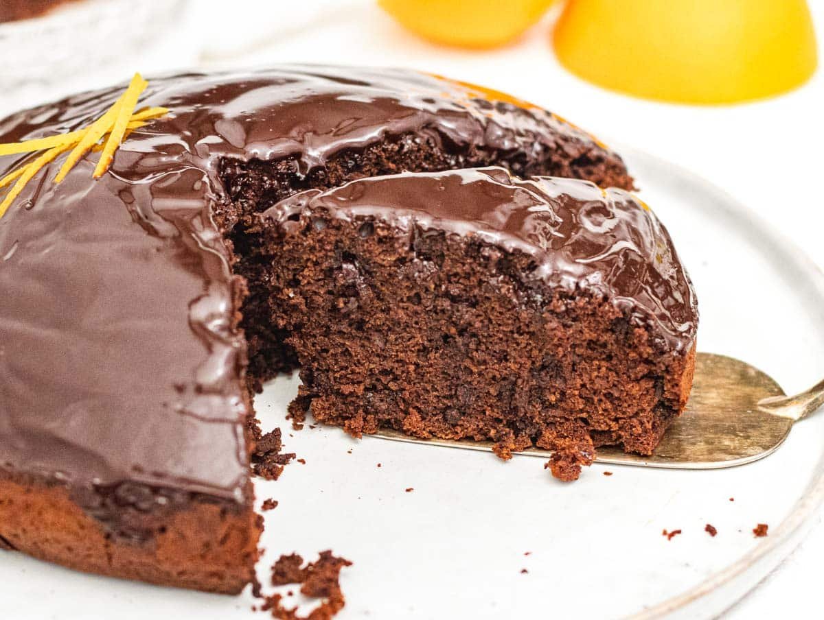 chocolate cake with slice