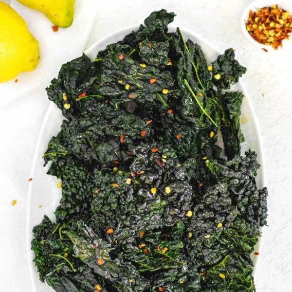 Kale chip with red pepper flakes
