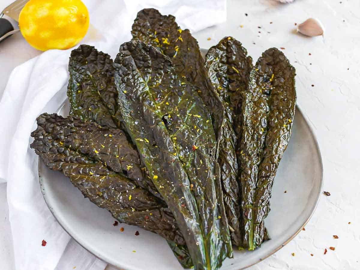 dinosaur kale chips whole on a plate