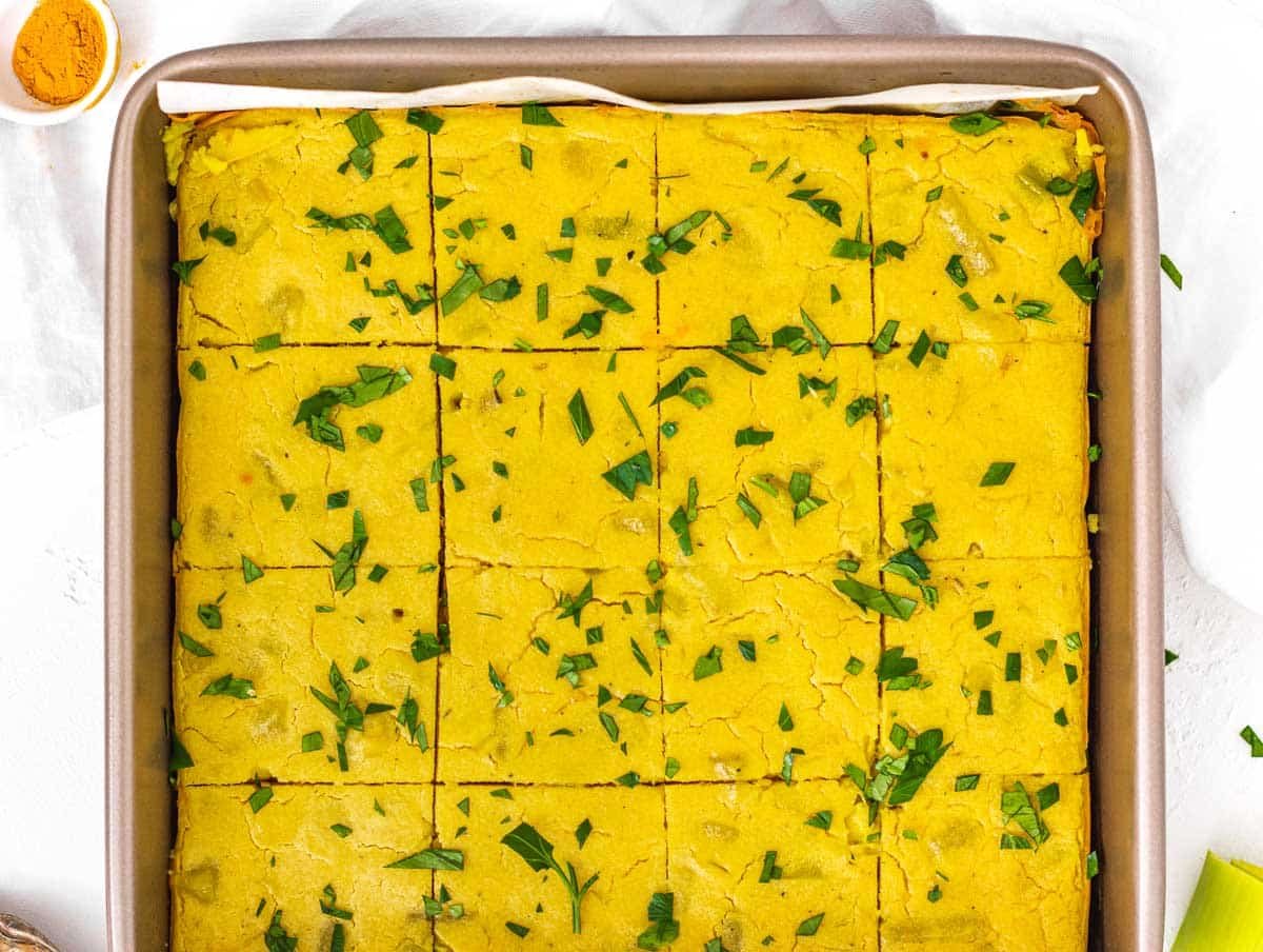 Potato frittata with parsley and cut into cubes
