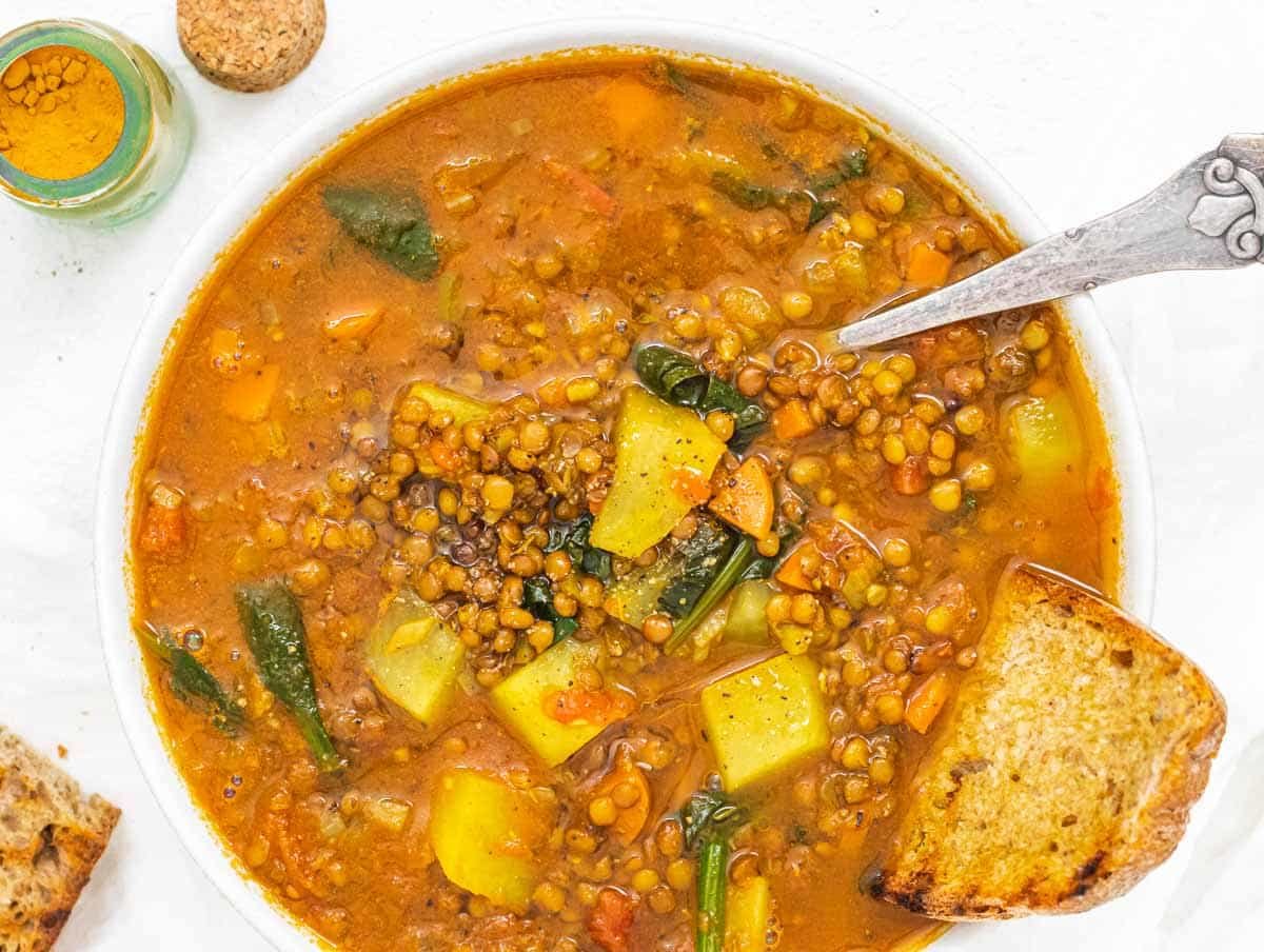Lentil Vegetable Soup with turmeric and bread