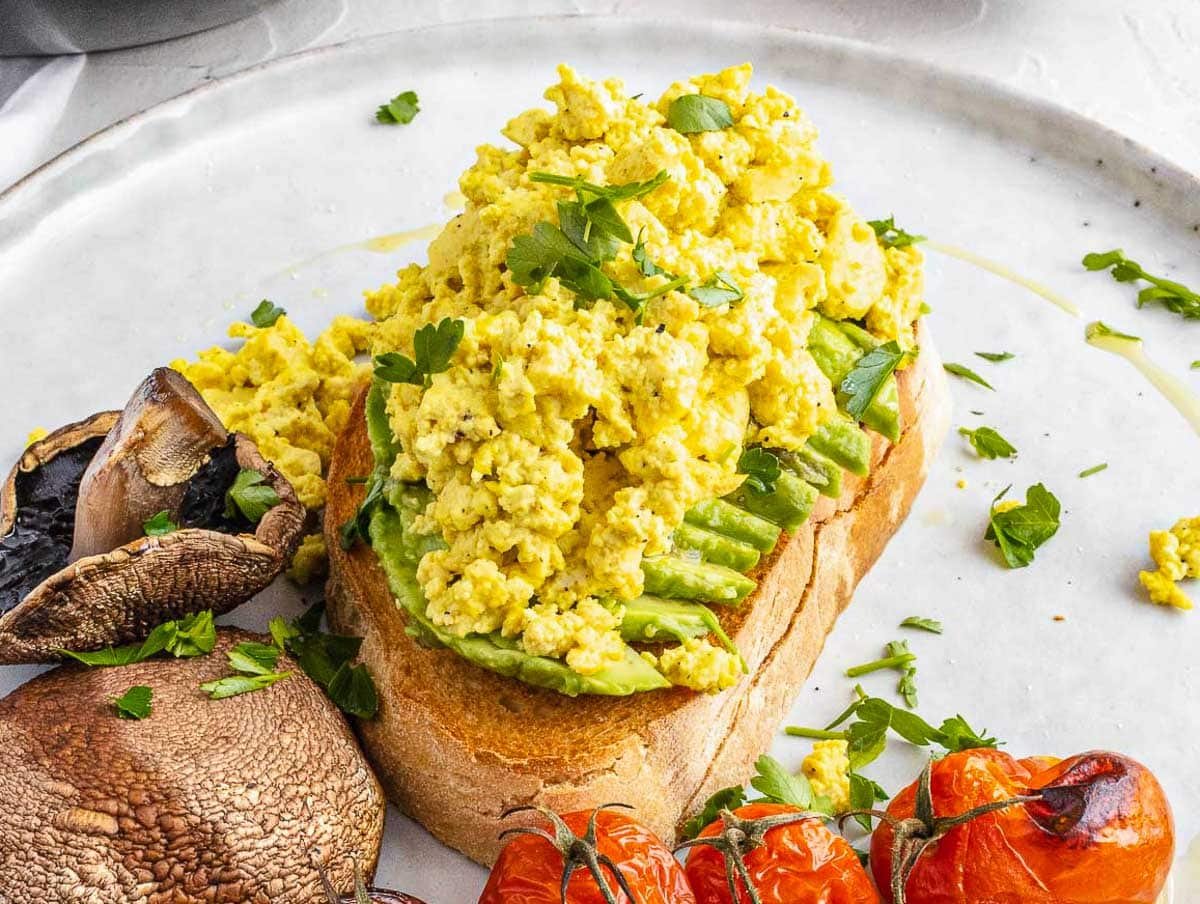 Tofu scramble on toast