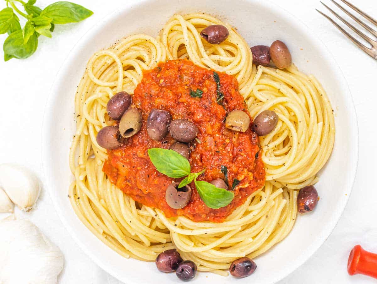 Marinara Sauce on spaghetti with olives