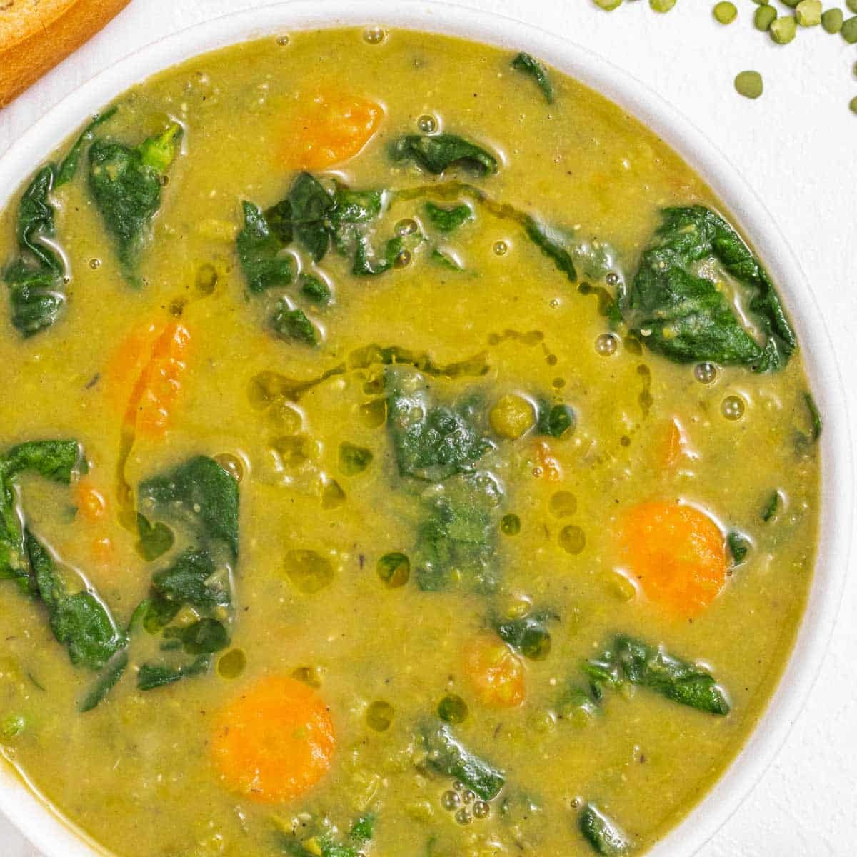 Split peas soup with spinach