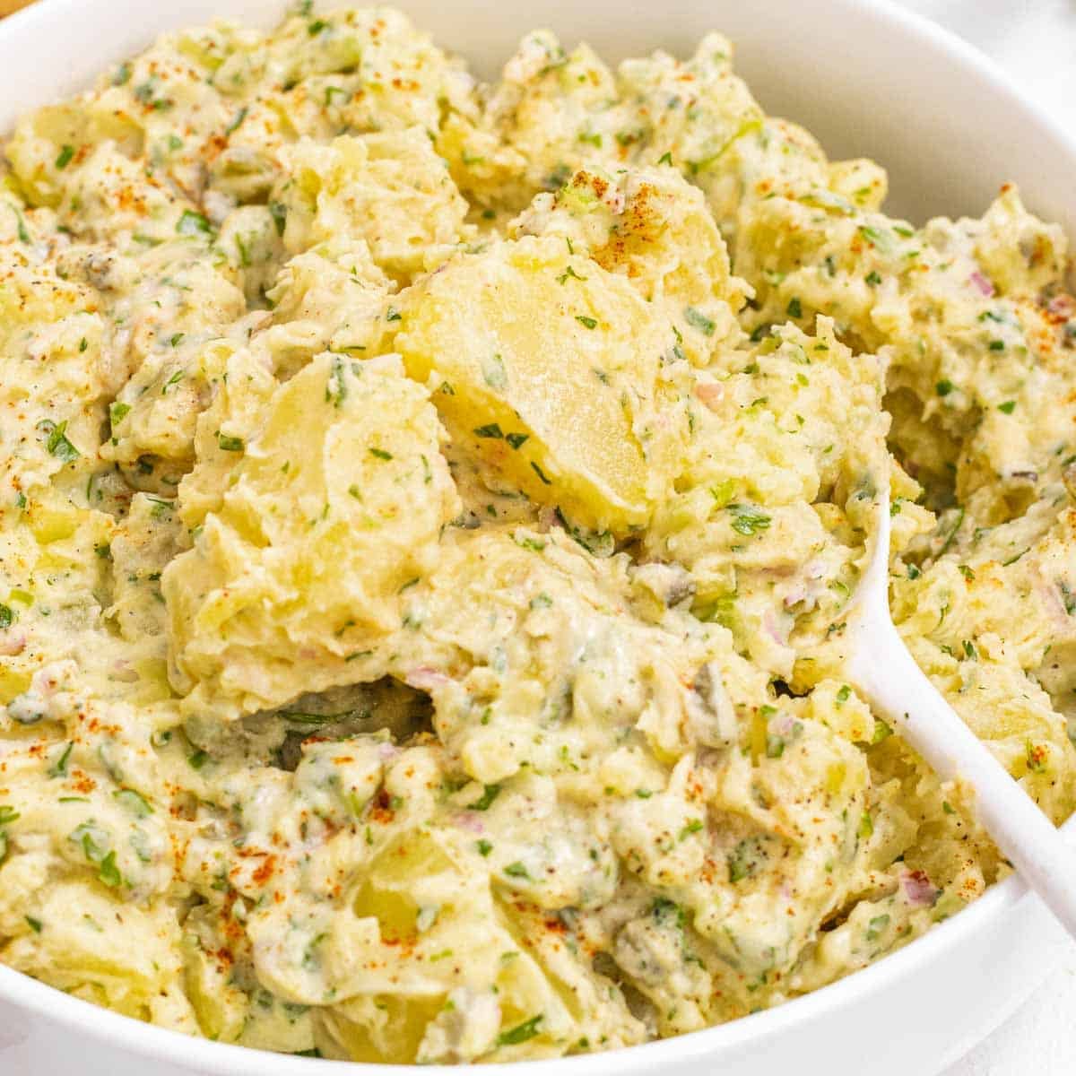 Vegan potato salad with herbs