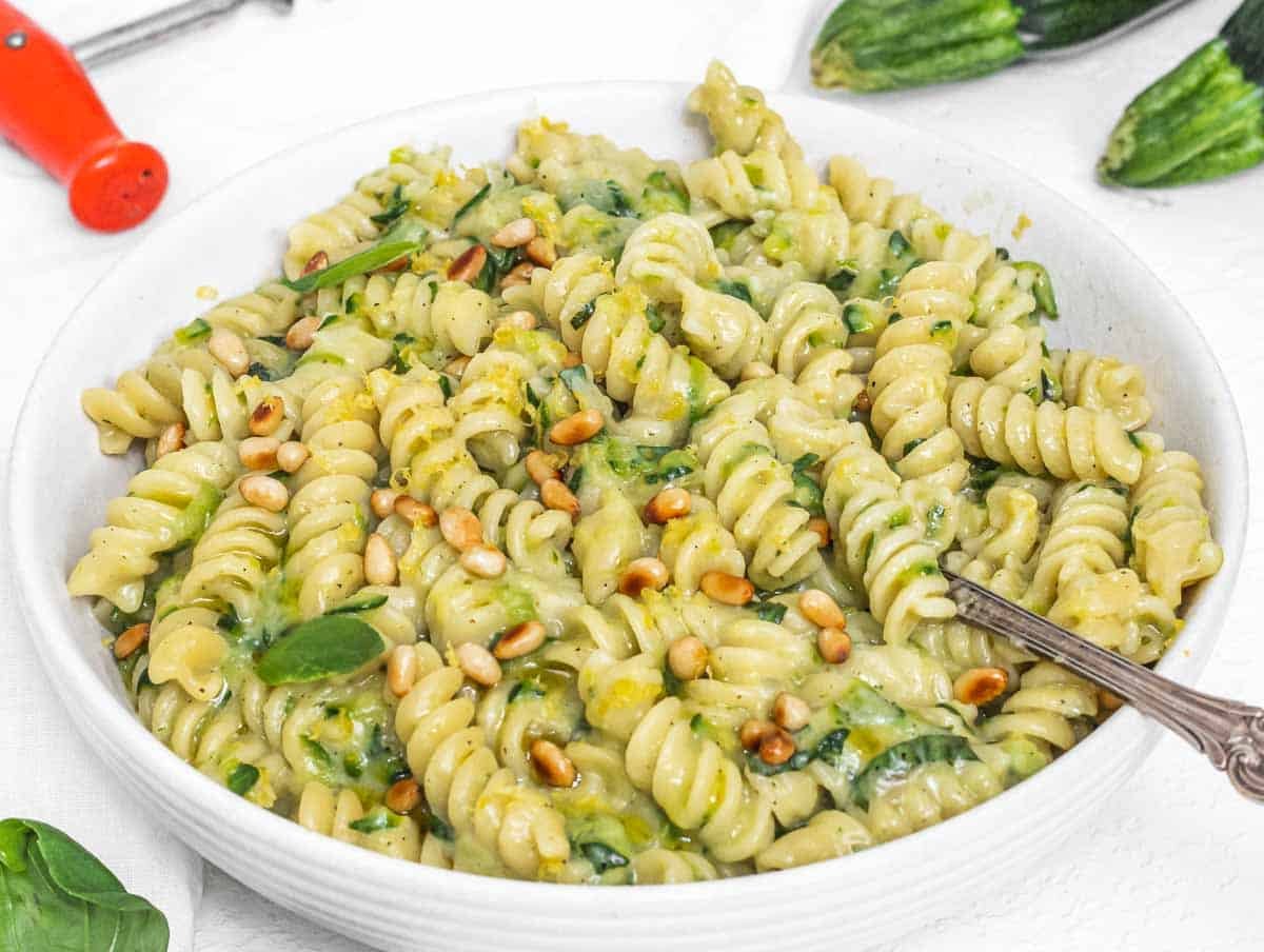 Zucchini Pasta with pine nuts and basil