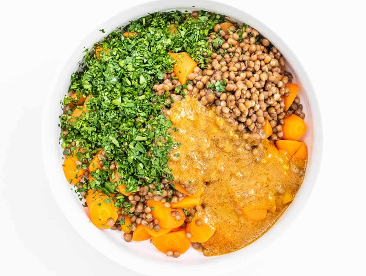 lentils, parsley, carrot and dressing