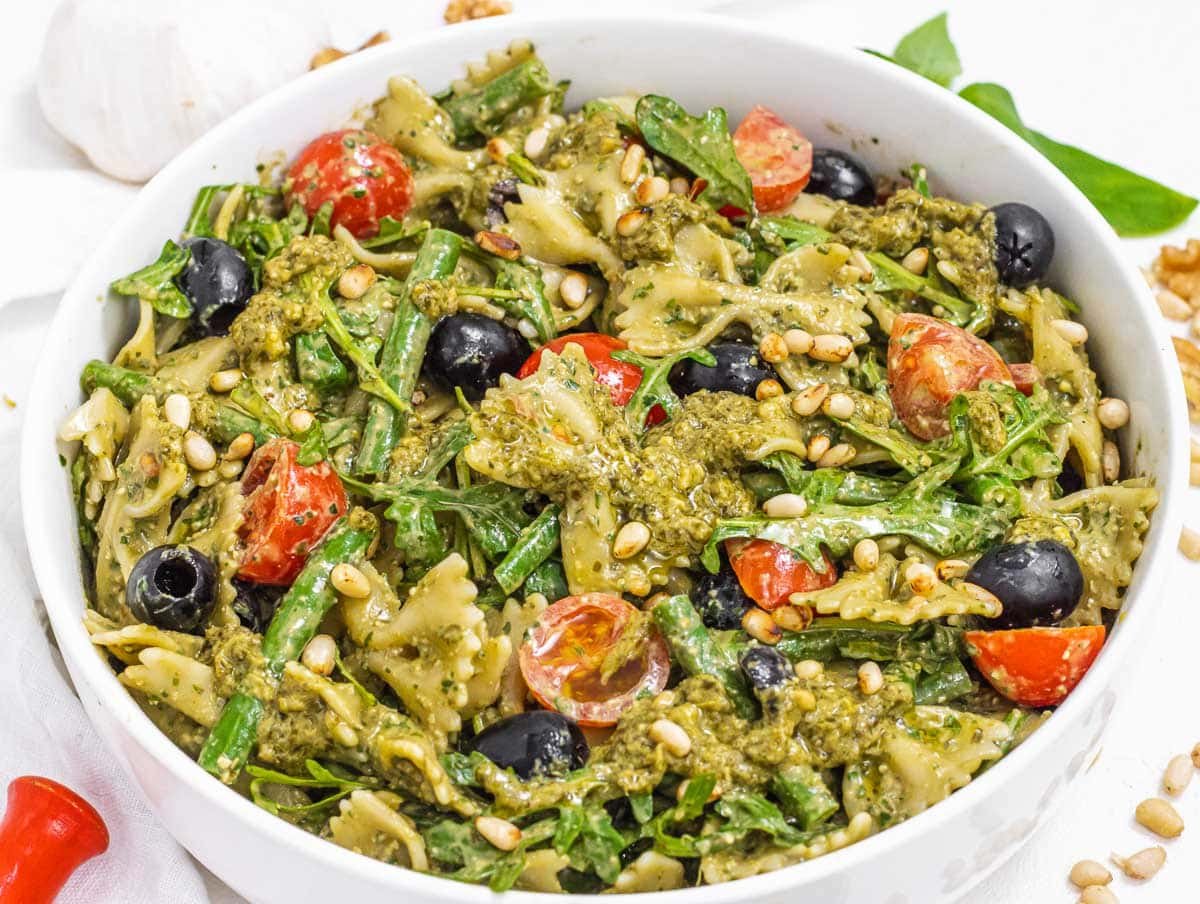 Pesto pasta salad with pine nuts