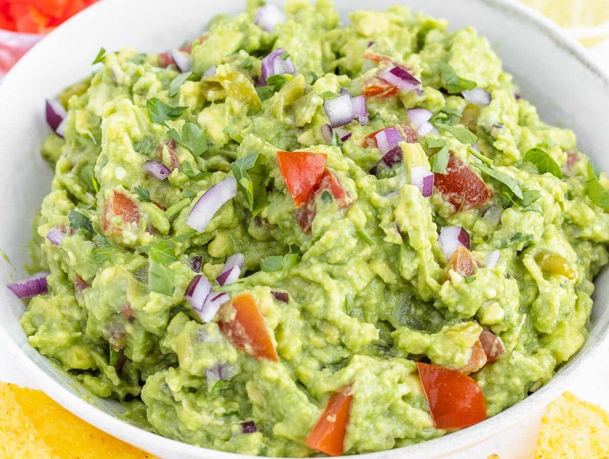 Guacamole with tomatoes