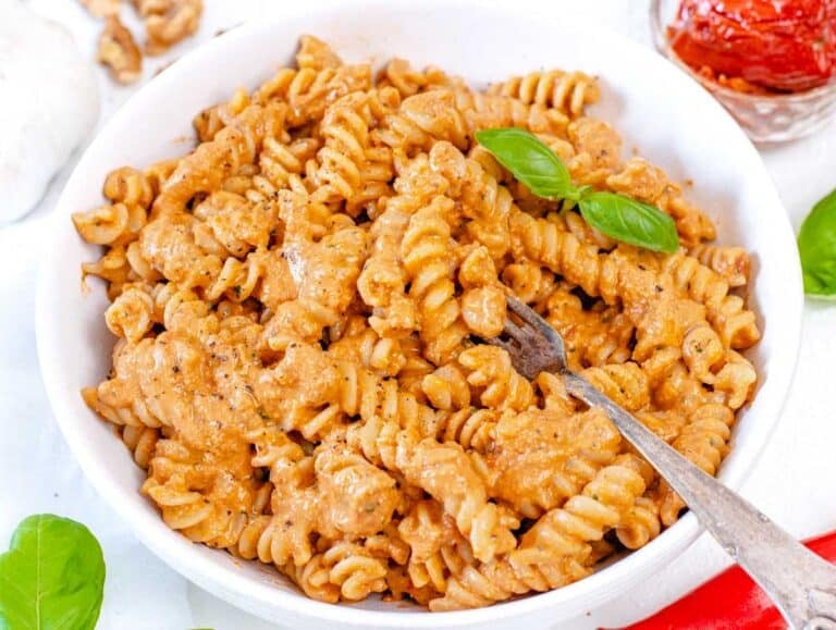 Sundried Tomato Pesto and pasta with fork